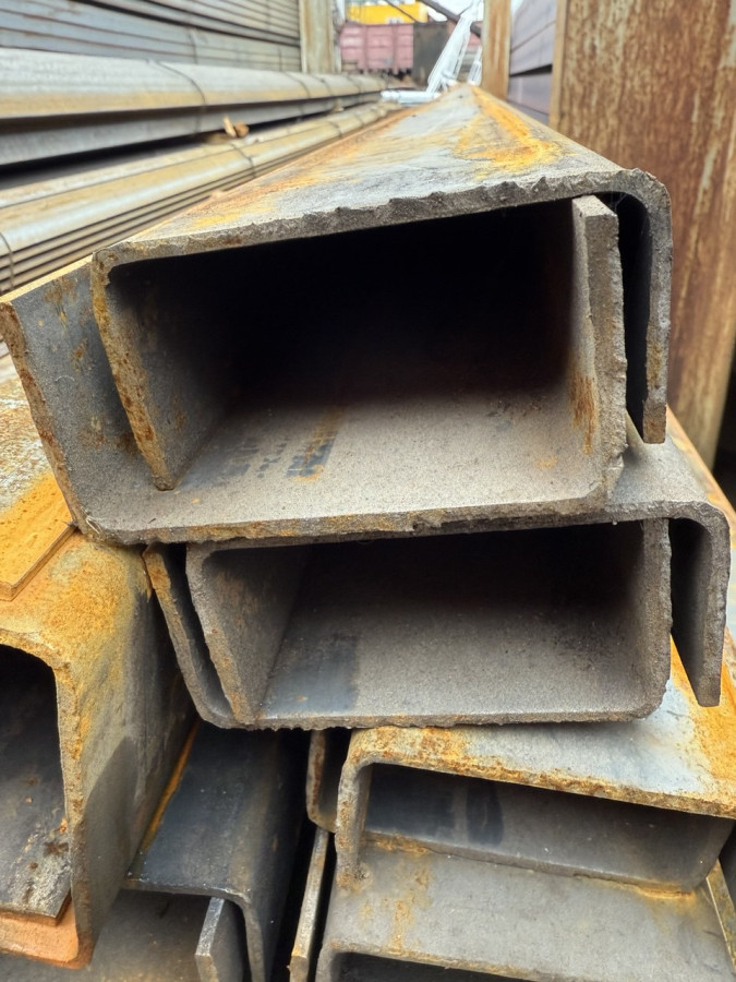 Швеллер гнутый на складе в Нижнем Новгороде